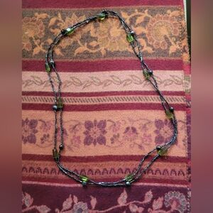 Single Strand Green and Black Beaded Necklace